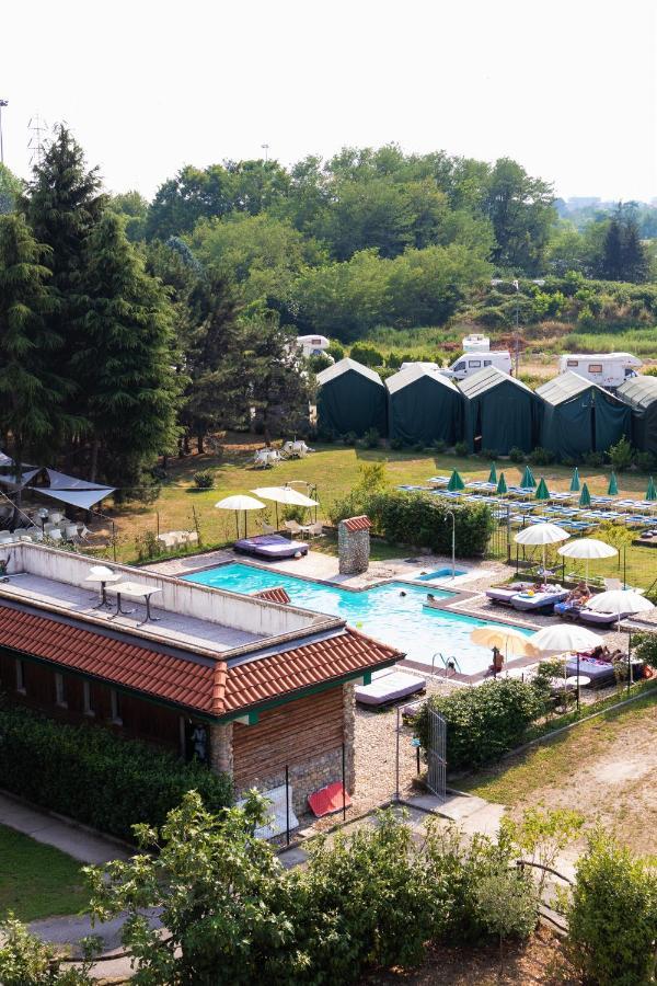 Hotel Fiera Rho Esterno foto